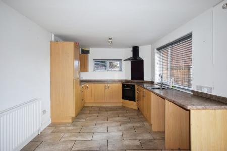 3 bedroom Semi-detached house for sale in Arundel Drive, Louth, LN11
