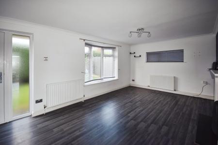 3 bedroom Semi-detached house for sale in Arundel Drive, Louth, LN11