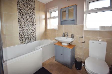 3 bedroom Semi-detached house for sale in Arundel Drive, Louth, LN11