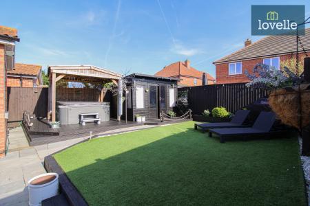 4 bedroom Detached house for sale in Bellflower Road, Scartho, Grimsby, DN33