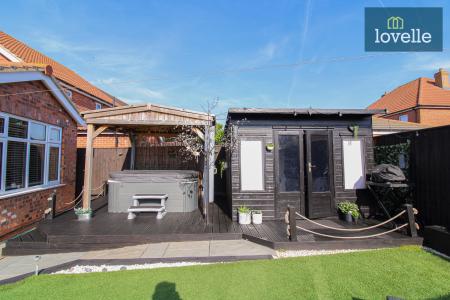 4 bedroom Detached house for sale in Bellflower Road, Scartho, Grimsby, DN33