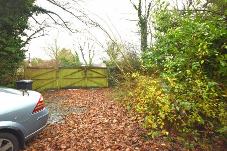 4 bedroom Detached house for sale in Biergate, Grainthorpe, LN11