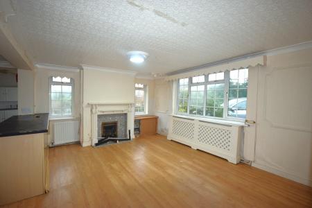 4 bedroom Detached house for sale in Biergate, Grainthorpe, LN11