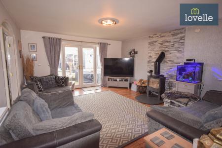 4 bedroom Detached house for sale in Brackenborough Road, Louth, LN11