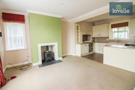 5 bedroom Detached house for sale in Calceby Way, Swaby, LN13