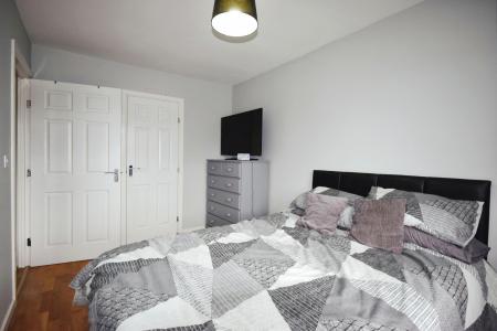 2 bedroom Flat for sale in Canal Close, Louth, LN11