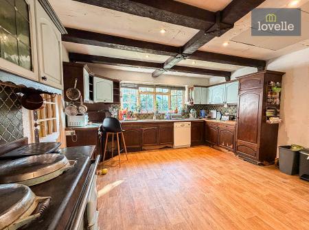 5 bedroom Detached house for sale in Carlton Road, Manby, LN11