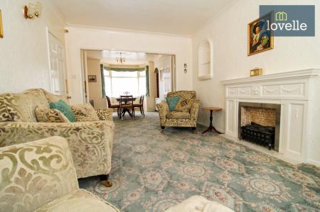 3 bedroom Semi-detached house for sale in Cartledge Avenue, Grimsby, DN32