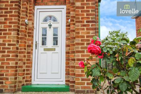 3 bedroom Semi-detached house for sale in Cartledge Avenue, Grimsby, DN32