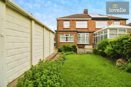 3 bedroom Semi-detached house for sale in Cartledge Avenue, Grimsby, DN32