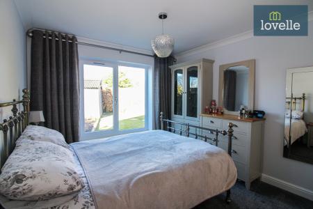 5 bedroom Detached bungalow for sale in Cemetery Road, North Somercotes, LN11