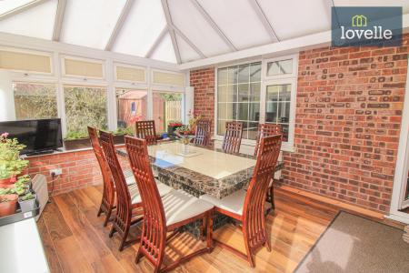 4 bedroom Detached house for sale in Chapel Lane, Manby, LN11