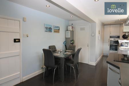 4 bedroom Detached house for sale in Chapel Lane, Manby, LN11