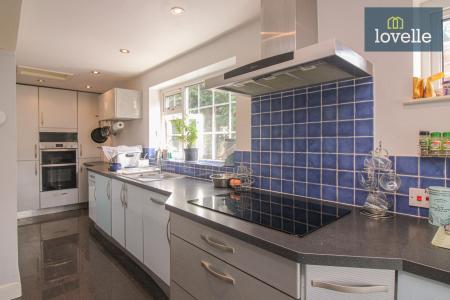 4 bedroom Detached house for sale in Chapel Lane, Manby, LN11