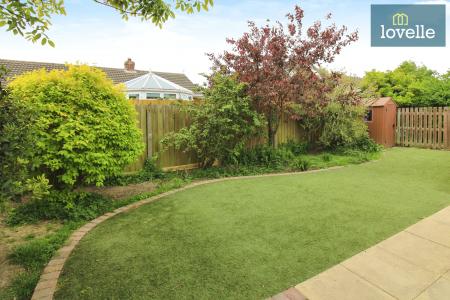 4 bedroom Detached house for sale in Chapel Lane, Manby, LN11