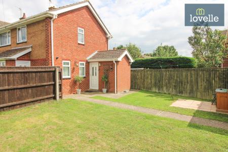 3 bedroom Semi-detached house for sale in Chatsworth Drive, Louth, LN11