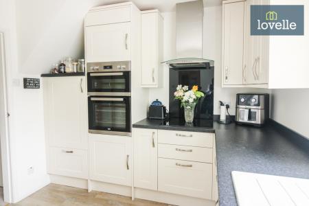 3 bedroom Semi-detached house for sale in Chatsworth Drive, Louth, LN11