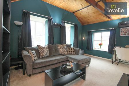 1 bedroom Flat for sale in Church Close, Louth, LN11