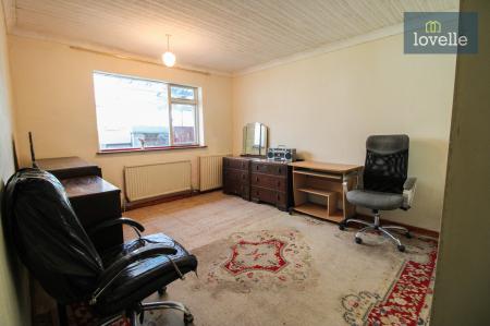 3 bedroom Detached bungalow for sale in Church End, North Somercotes, LN11