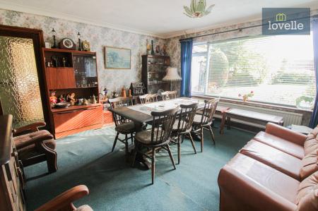 3 bedroom Detached bungalow for sale in Church End, North Somercotes, LN11