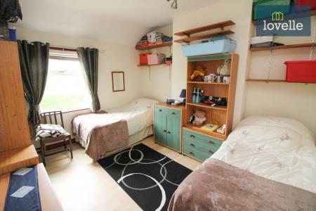 4 bedroom Semi-detached house for sale in Church Lane, Utterby, LN11