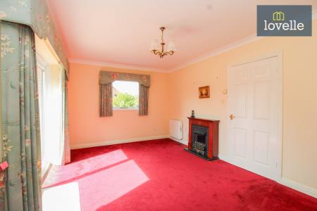 1 bedroom Bungalow for sale in Clare Court, Grimsby, DN34