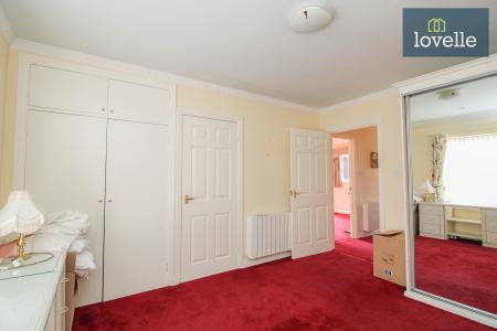 1 bedroom Bungalow for sale in Clare Court, Grimsby, DN34