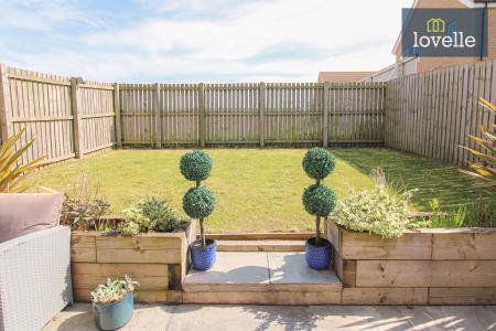 2 bedroom Semi-detached house for sale in Conker Grove, Louth, LN11