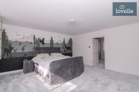 6 bedroom Detached house for sale in Cooper Lane, Grimsby, DN37