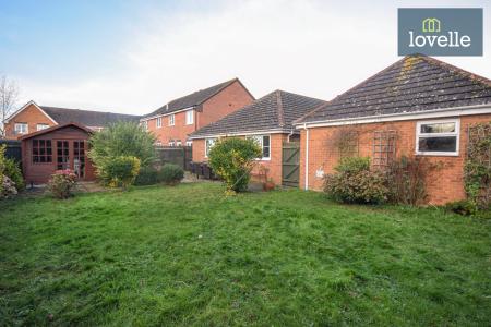 3 bedroom Detached bungalow for sale in Eresbie Road, Louth, LN11