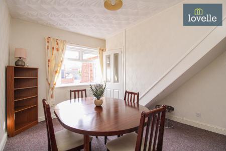 3 bedroom Semi-detached bungalow for sale in Fairway, Waltham, DN37