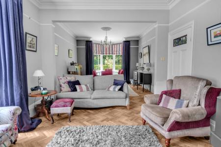 5 bedroom Semi-detached house for sale in Fords Avenue, Healing, DN41