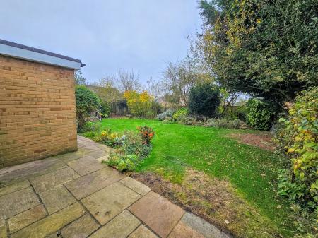 3 bedroom Bungalow for sale in Grange Lane, Utterby, LN11