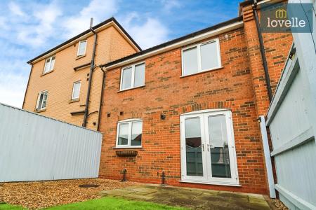 3 bedroom Terraced House for sale in Harrow Lane, Scartho Top, Grimsby, DN33