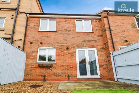 3 bedroom Terraced House for sale in Harrow Lane, Scartho Top, Grimsby, DN33