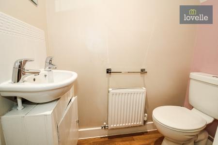 3 bedroom Terraced House for sale in Harrow Lane, Scartho Top, Grimsby, DN33