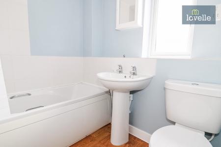 3 bedroom Terraced House for sale in Harrow Lane, Scartho Top, Grimsby, DN33