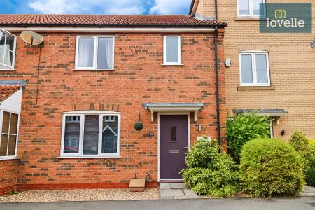 3 bedroom Terraced House for sale in Harrow Lane, Scartho Top, Grimsby, DN33