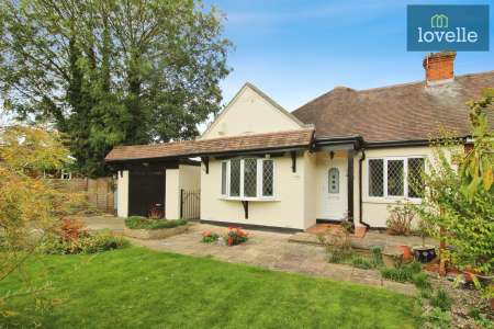 3 bedroom Semi-detached bungalow for sale in Healing Road, Stallingborough, DN41