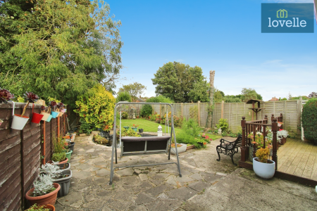 3 bedroom Semi-detached bungalow for sale in Healing Road, Stallingborough, DN41