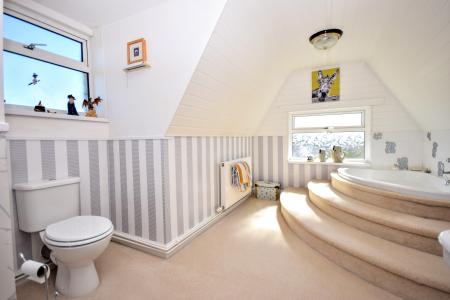 3 bedroom Detached house for sale in High Street, Grainthorpe, LN11
