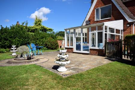 3 bedroom Detached house for sale in High Street, Grainthorpe, LN11