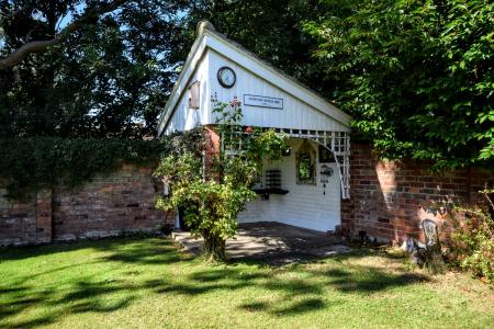 3 bedroom Detached house for sale in High Street, Grainthorpe, LN11