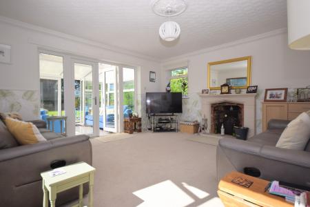 3 bedroom Detached house for sale in High Street, Grainthorpe, LN11