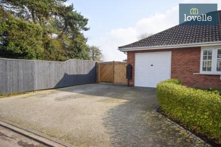 3 bedroom Detached bungalow for sale in Holywell Lane, Utterby, LN11