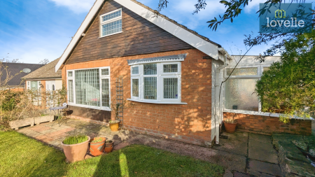 4 bedroom Bungalow for sale in Hunter Place, Louth, LN11