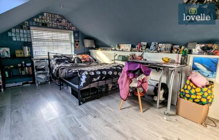 4 bedroom Bungalow for sale in Hunter Place, Louth, LN11