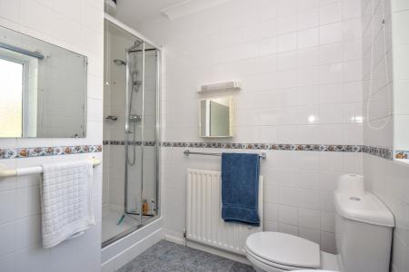 4 bedroom Detached bungalow for sale in Kenwick Pastures, Louth, LN11