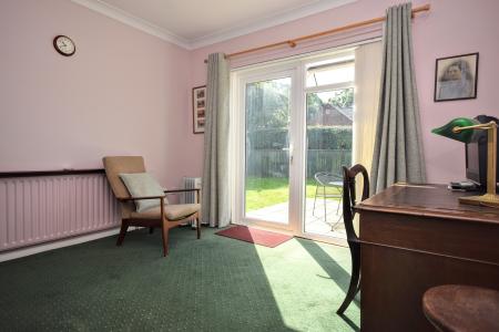 4 bedroom Detached bungalow for sale in Kenwick Pastures, Louth, LN11