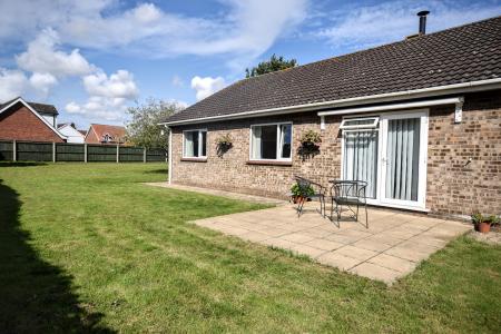 4 bedroom Detached bungalow for sale in Kenwick Pastures, Louth, LN11